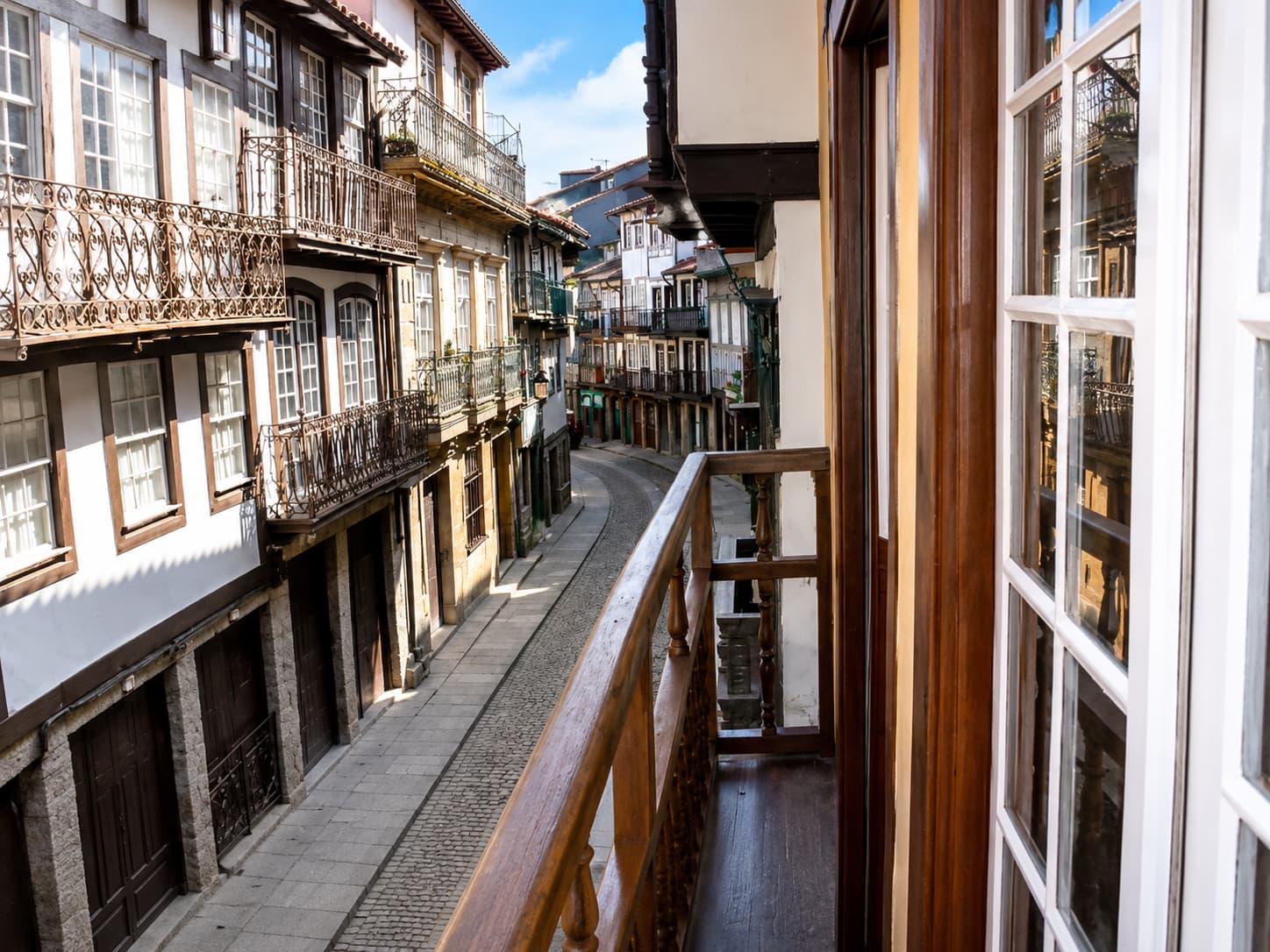Quarto duplo Teresa de Leão com varanda em Guimarães